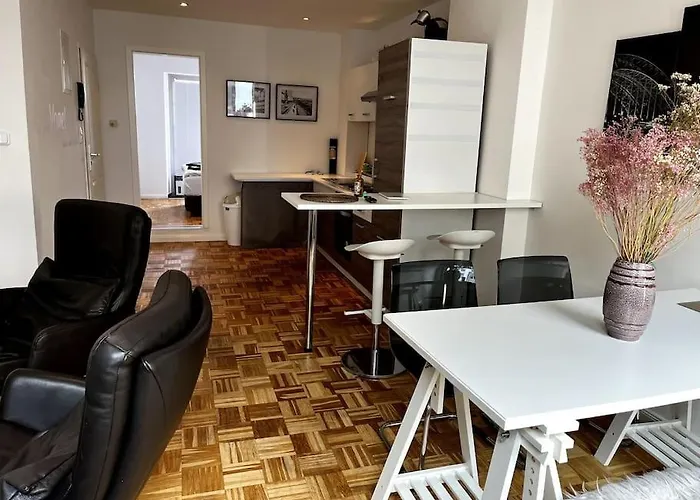 Exklusive Wohnung Mitten Im Schoensten Viertel