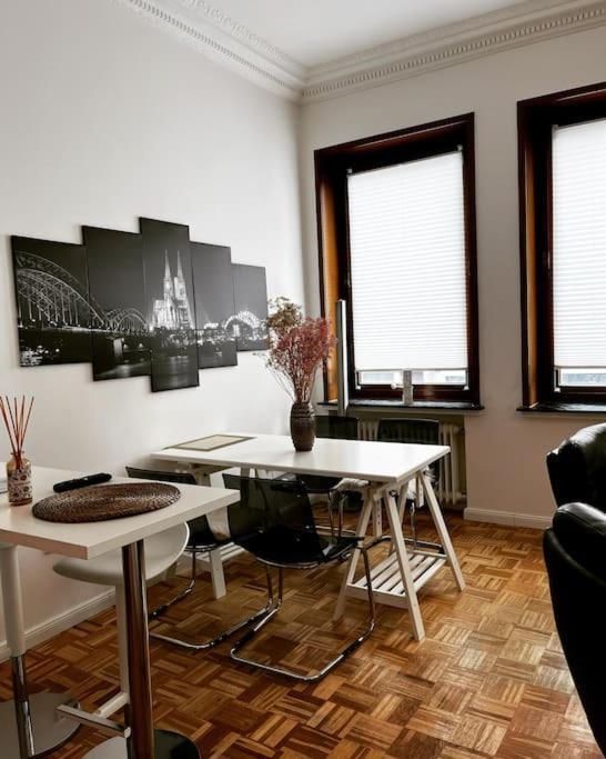 Apartment Exklusive Mitten Im Schoensten Viertel