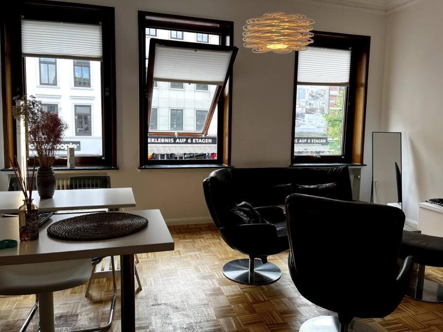 Apartment Exklusive Mitten Im Schoensten Viertel